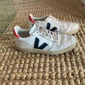 V-10 Veja sneakers